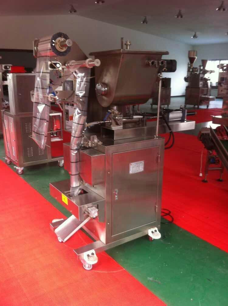 熱銷產(chǎn)品推薦:小型火鍋底料包裝機(jī)(圖1)