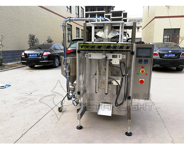 順應(yīng)時(shí)代醬料包裝機(jī)的發(fā)展?jié)摿o窮(圖1)