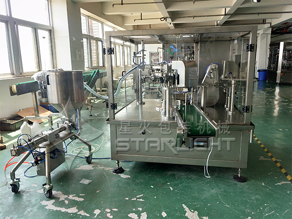 給袋式番茄醬包裝機(jī)的性能特點(diǎn)(圖1)