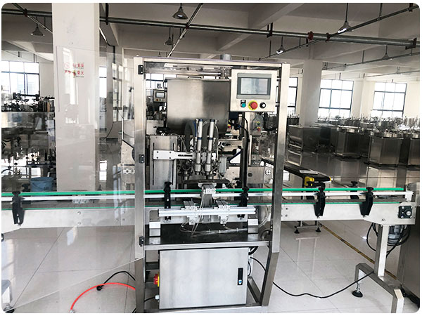 小型辣椒醬自動(dòng)灌裝機(jī)生產(chǎn)線多少錢一臺(tái)(圖2) 小型辣椒醬自動(dòng)灌裝機(jī)生產(chǎn)線多少錢一臺(tái)(圖2)