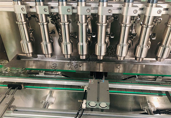 自動(dòng)化醬料灌裝生產(chǎn)線(xiàn)成套設(shè)備操作工序(圖2)