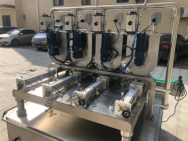 多功能醬料灌裝生產(chǎn)線選購技巧(圖2) 多功能醬料灌裝生產(chǎn)線選購技巧(圖2)