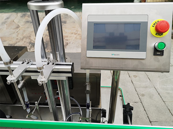 黃燜醬汁灌裝生產(chǎn)線自動化操作促進(jìn)發(fā)展(圖2) 黃燜醬汁灌裝生產(chǎn)線自動化操作促進(jìn)發(fā)展(圖2)