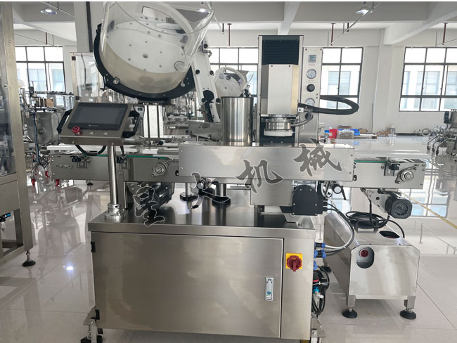 新品推薦：自動(dòng)醬料灌裝真空旋蓋生產(chǎn)線(圖3)